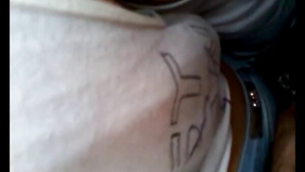 Sekumpulan pelacur masin mendapat muka mereka dicubit dalam video seks kompilasi melayusex tudung