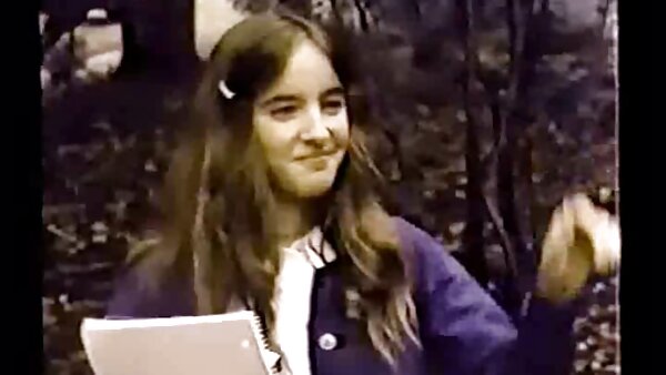 Juggy blond milf Krissy Lynn memberikan sedapnya sex blowjob yang hebat dan mendapat fucked keras