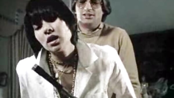 Pelacur kurus lucah awek melayu dan kurus Aki Anzai mendapat jari