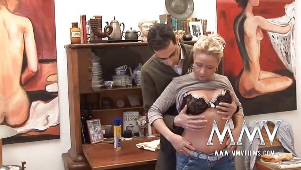 Berambut perang panas dan kotor dengan badan yang awek suka sex bagus digerudi dengan kuat