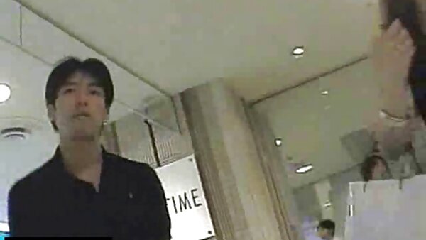 Ilahi Jepun comel Rin Yuzuki mendapat fucked semasa memberikan blue awek melayu blowjob